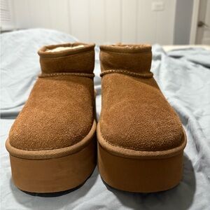 BearPaw Women's Brown Suede Platform Slippers